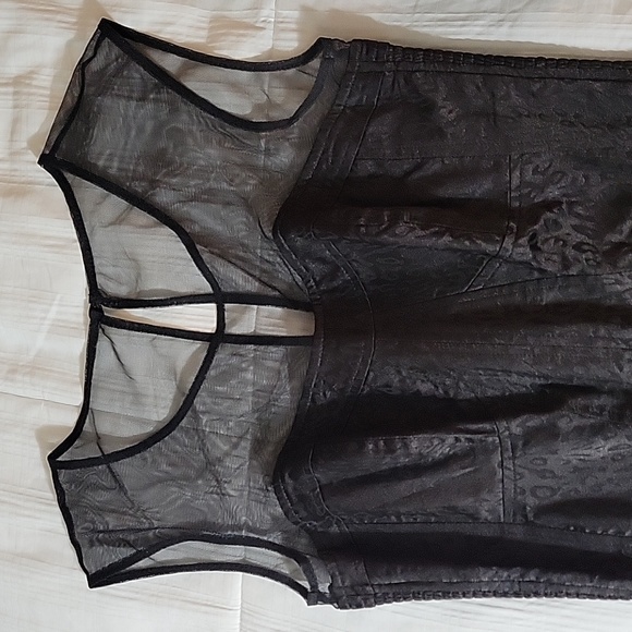 GUESS Dress - Picture 2 of 4